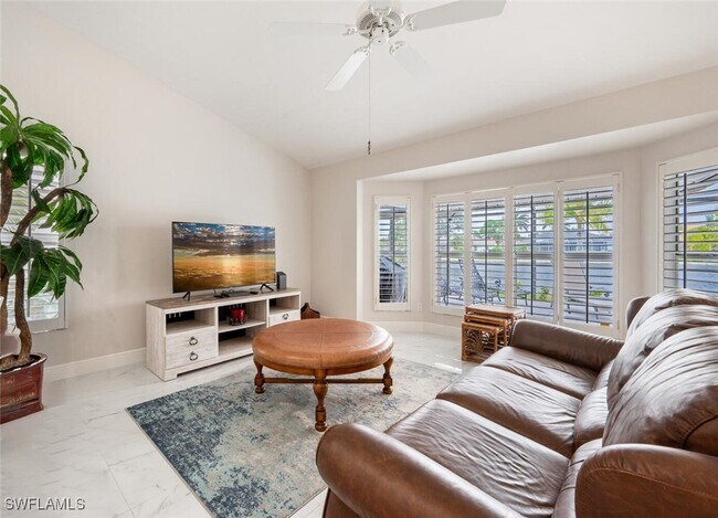 Building Photo - 624 Lambton Ln