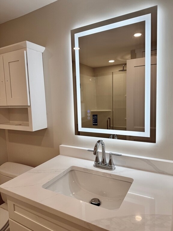 Building Photo - 15 River St