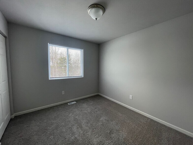 Building Photo - 10355 Craven Wy