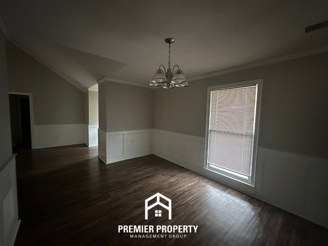 Building Photo - 968 Boones Hollow Dr