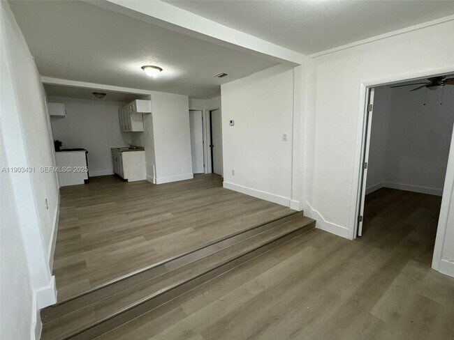 Building Photo - 5815 NW 18th Ave