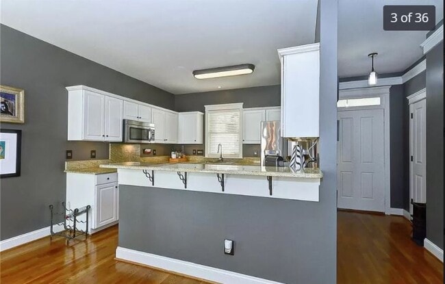 Building Photo - Tradition View