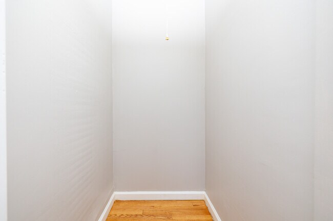 Building Photo - 81 Main St