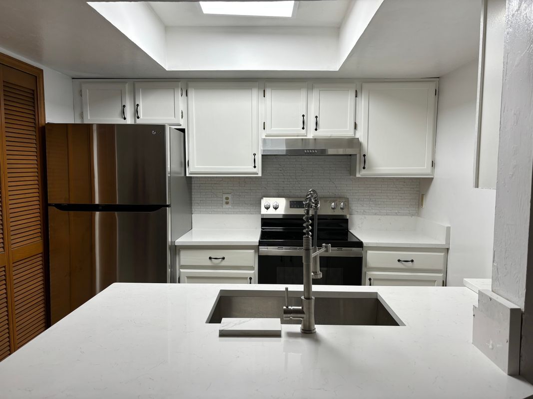 Building Photo - 924 SW 55th Terrace