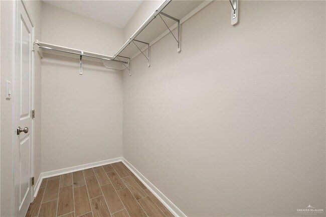 Building Photo - 27 N 15th St