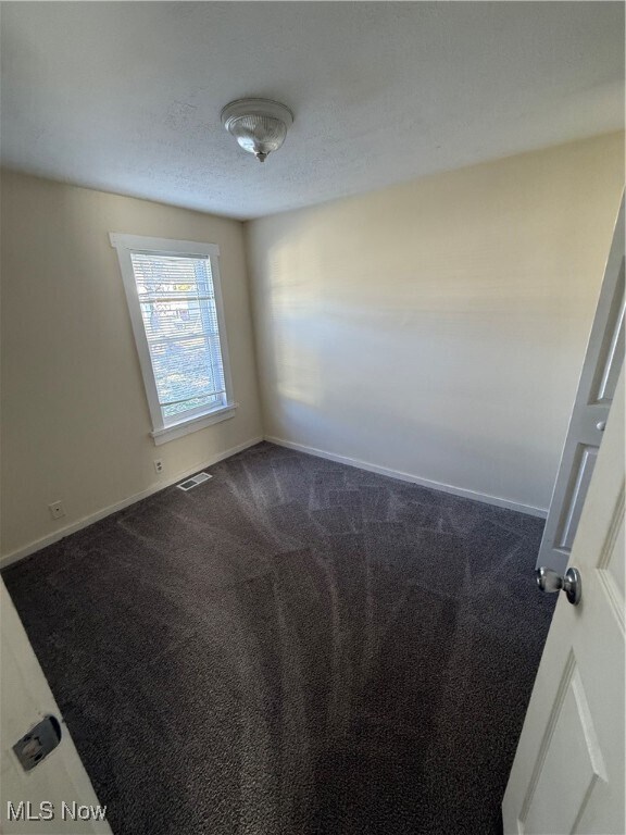 Building Photo - 368 Stewart St