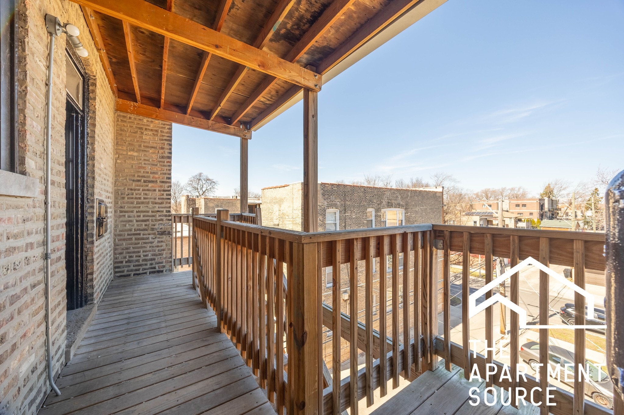 Building Photo - 6148 N Francisco Ave