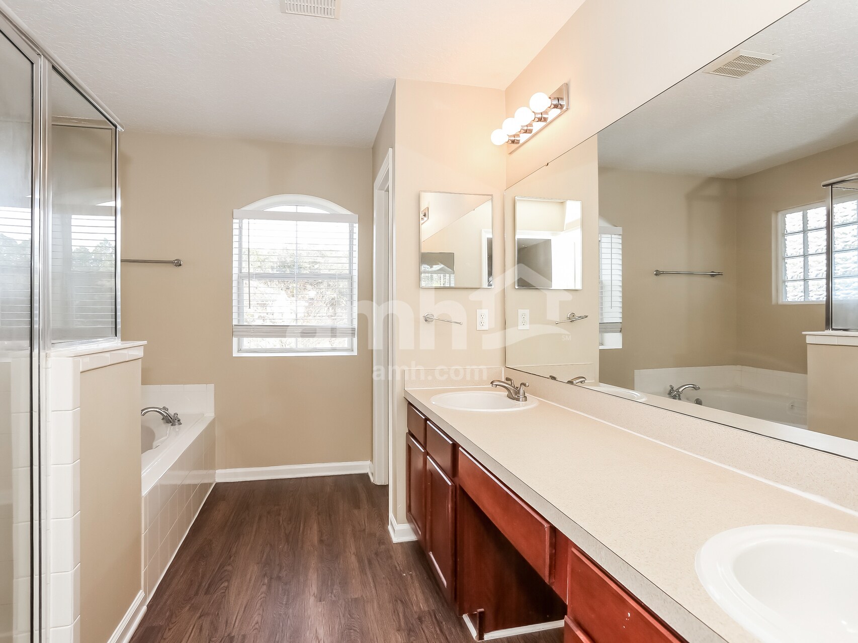 Building Photo - 96615 Commodore Point Dr