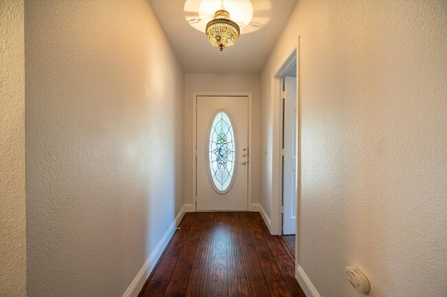 Building Photo - Move in special: $1,000 off your first month with an 18 month lease.