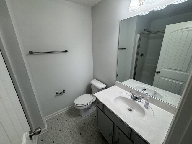 Building Photo - 3706 Selina Dr