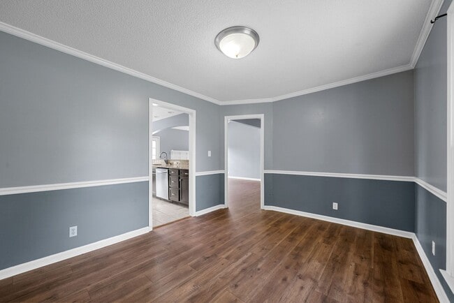 Building Photo - Nice all brick home- in the heart of Sango!