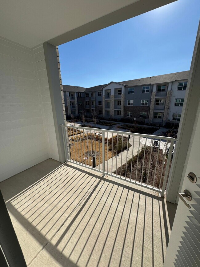 Building Photo - 455 Elevon Pkwy