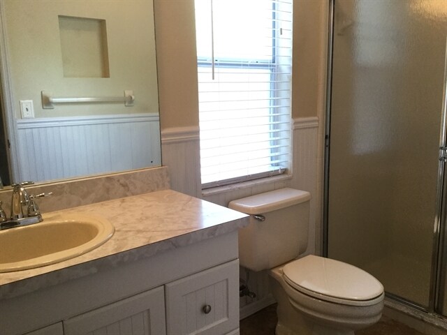 Building Photo - 832 Forestwood Dr