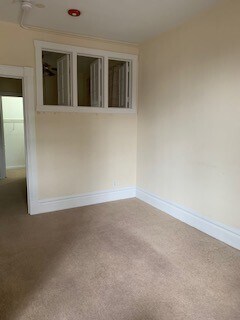 Building Photo - 111 E 9th St