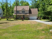 Building Photo - Unfurnished 3 Bedroom 2 bath home in Sneads Ferry - Creeks Edge Community