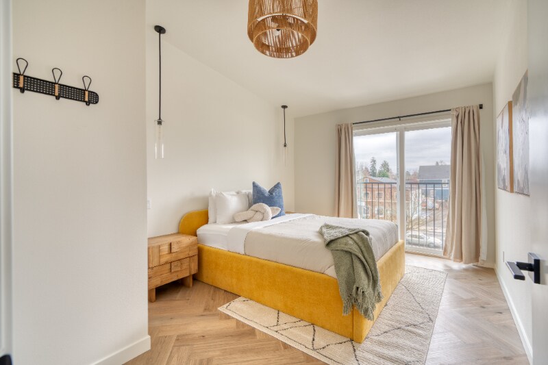 Building Photo - 5022-5022 NE 26th Ave