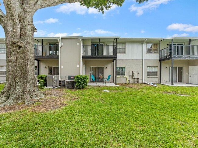 Building Photo - 4507 S Oak Dr