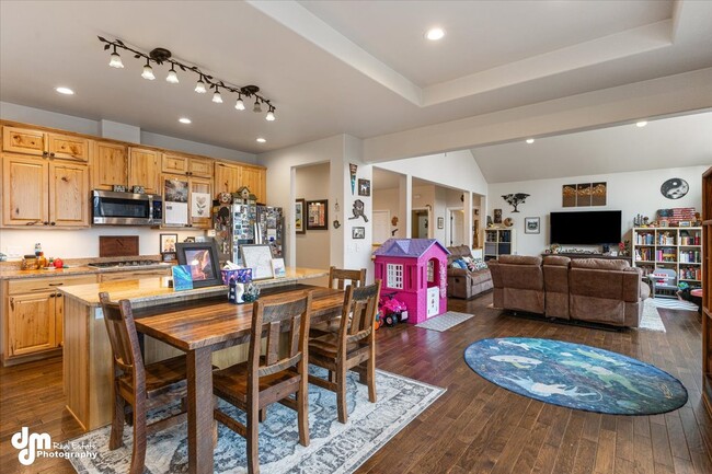 Building Photo - 4051 E Birch View Dr