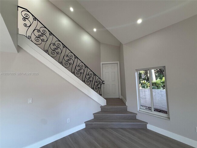 Building Photo - 7502 SW 109th Pl