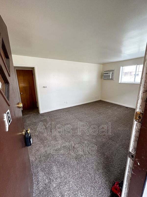 1365 Emery St W 1365 Emery St W Salt Lake City UT 84104 Apartment