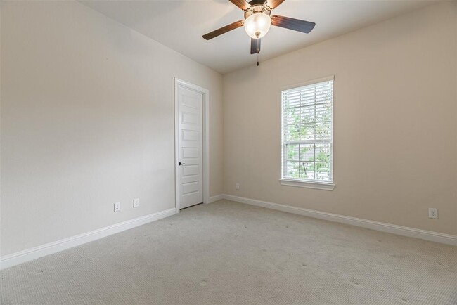 Building Photo - 28225 Beckwood Dr