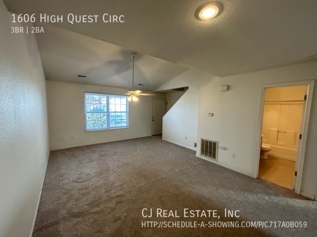 Building Photo - 1606 High Quest Cir