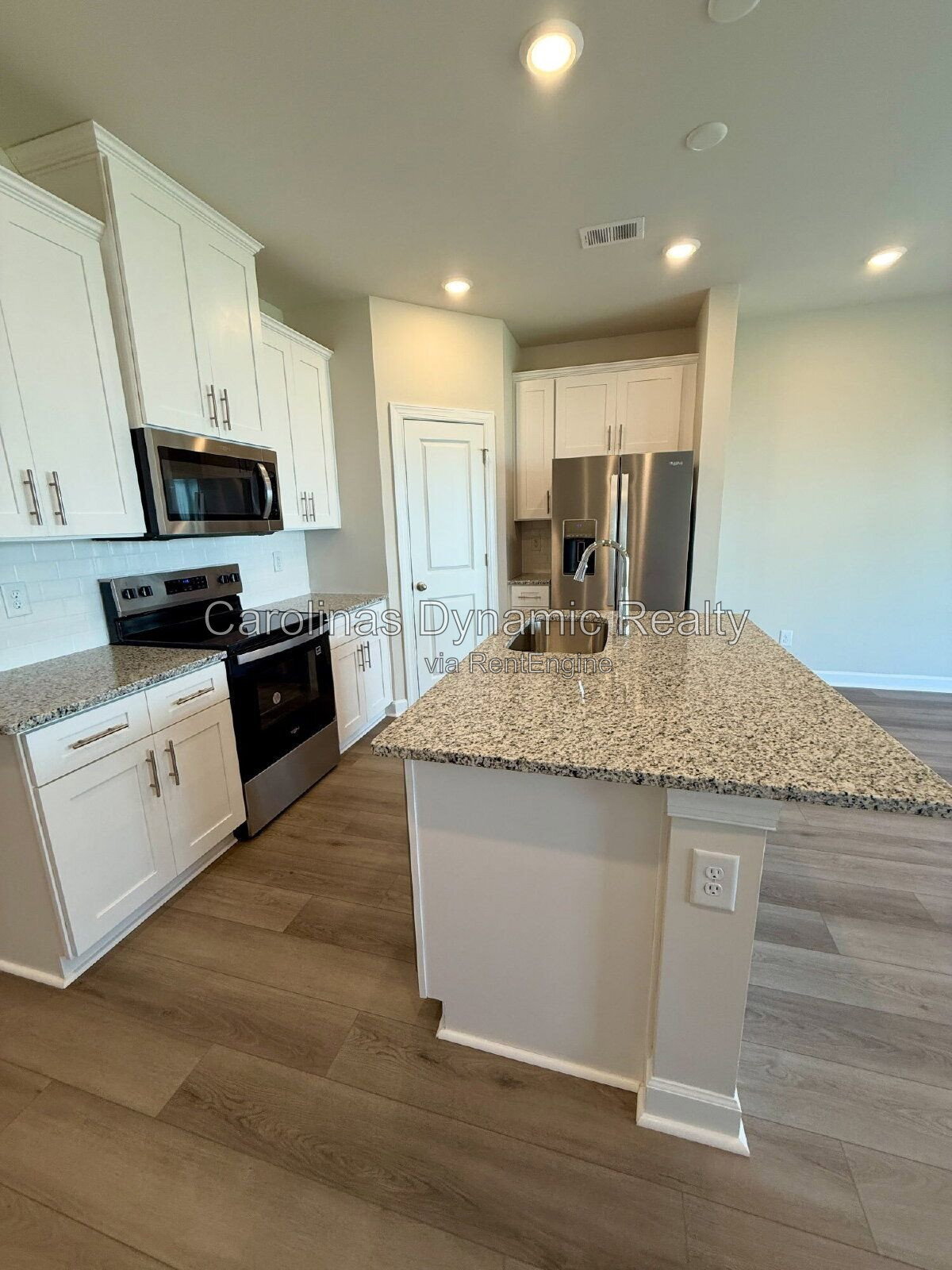 Building Photo - 1719 Braemar Vlg Dr
