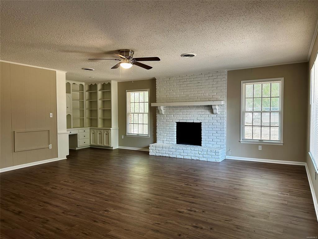 Building Photo - 1009 Rosedale Dr