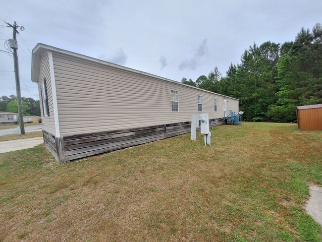 Building Photo - 1134 Kelly Dr
