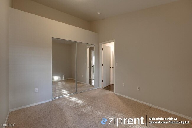 Building Photo - 3 br, 2 bath House - 6117 101st Place Nort...