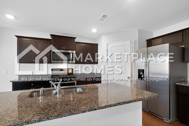 Building Photo - 829 Greene Mdw Dr