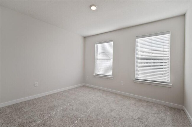 Building Photo - 131 Scotland Ln