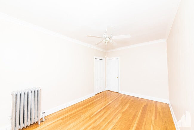Building Photo - 4050 N Mozart St