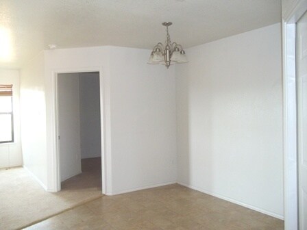 Building Photo - 1108 Travis Cir