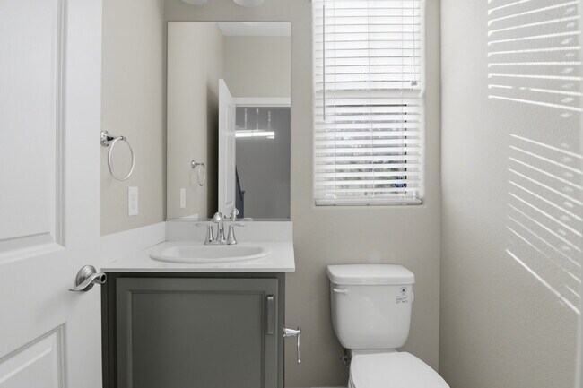 Building Photo - 3158 Molinos Dr