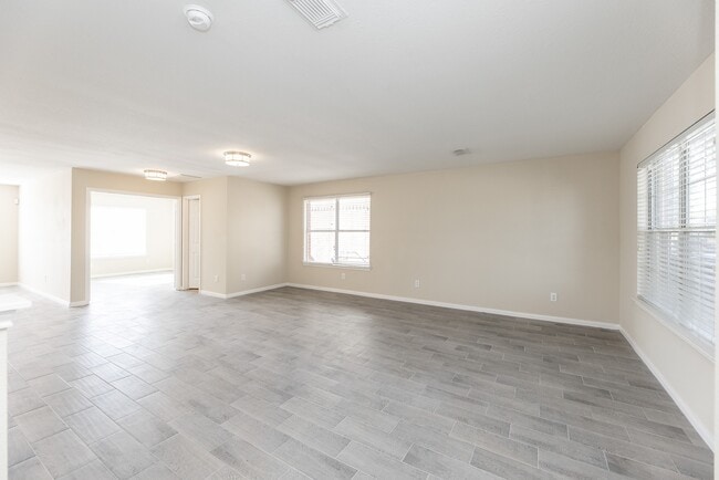 Building Photo - 15831 Crooked Arrow Dr