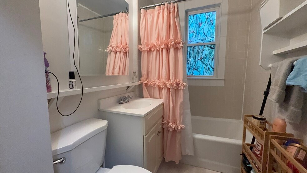 Building Photo - 26 Darling St