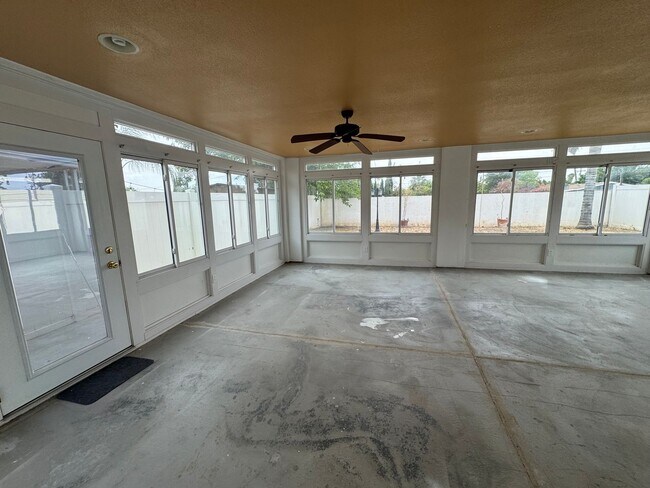 Building Photo - Beautiful 4 bedroom Home in Perris!