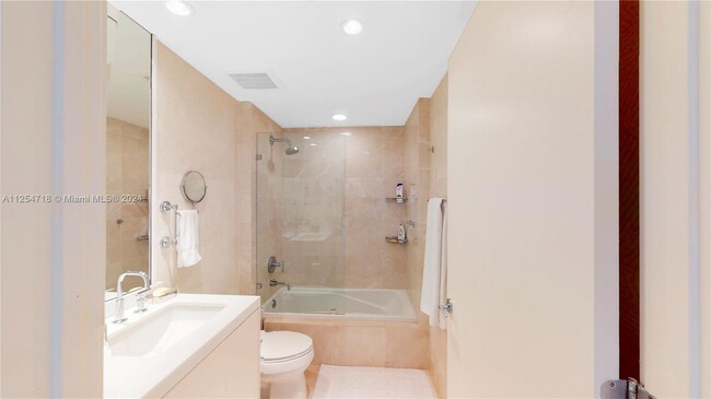 Building Photo - 17001 Collins Ave