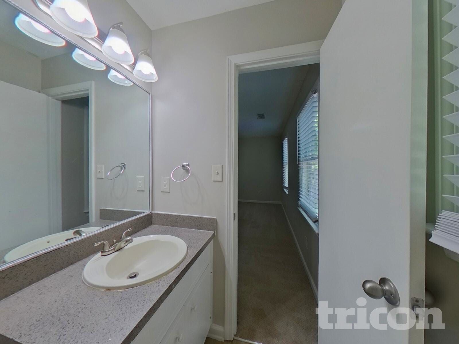 Building Photo - 2479 Hewatt Rd