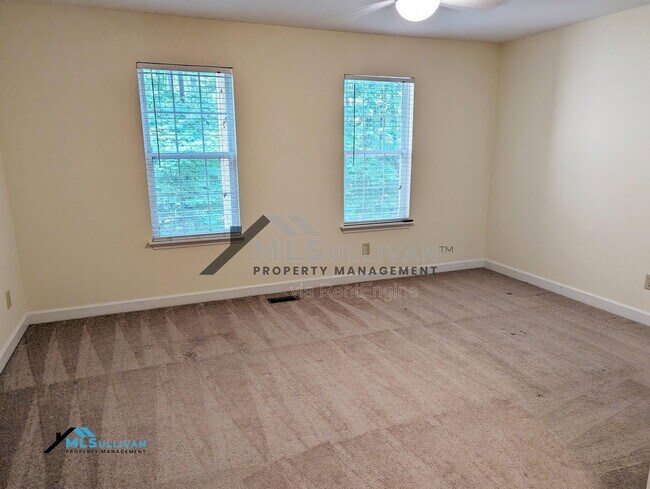 Building Photo - 419 Summerwalk Cir