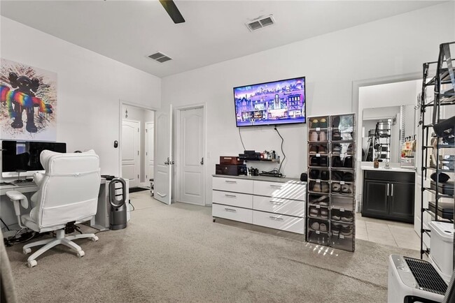 Building Photo - 520 Lanark Ct