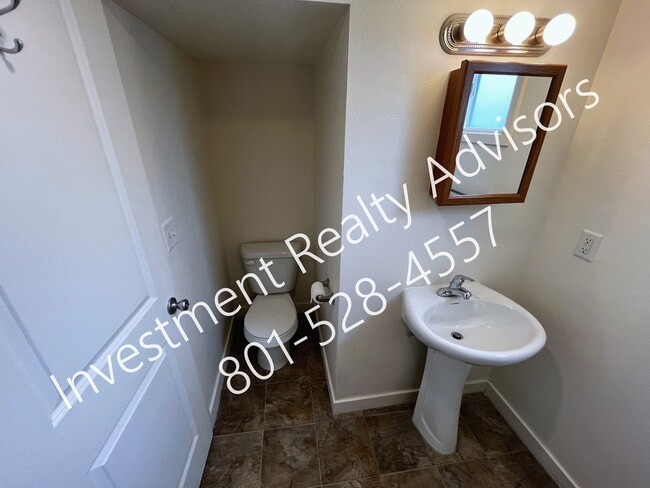 Building Photo - 795 Jepson Ave