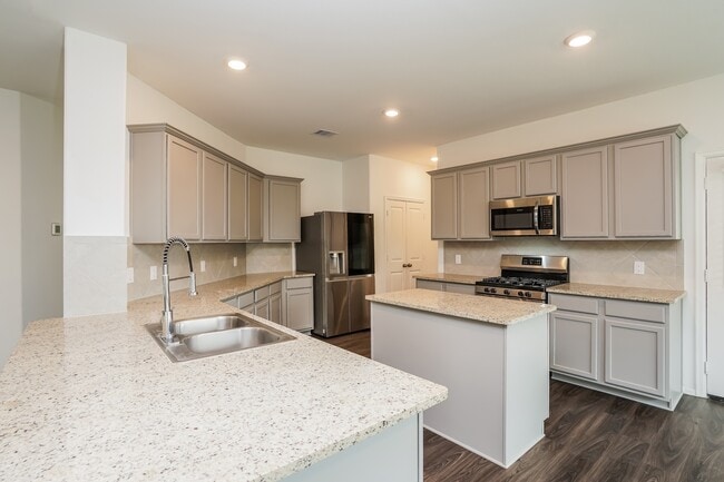 Building Photo - 326 Pickwick Gdns Ln