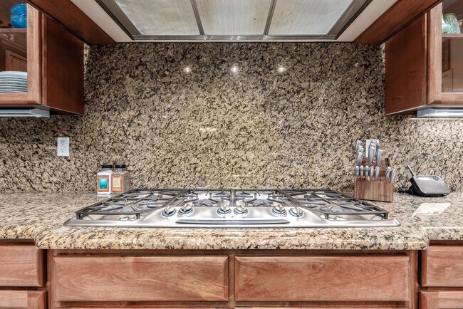 Building Photo - 3644 N Sagewood Cir