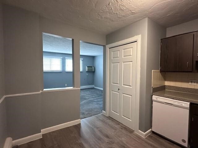 Building Photo - 207 Union St