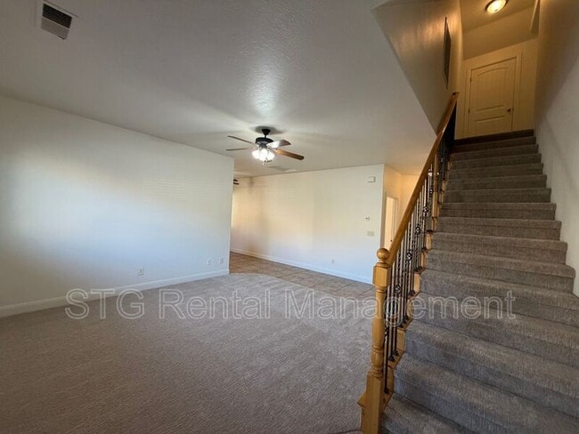 Building Photo - 449 W 500 N