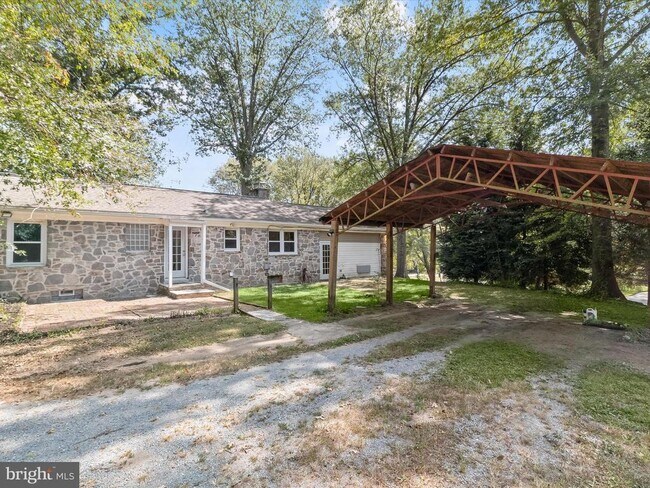 Building Photo - 3116 Bethany Ln