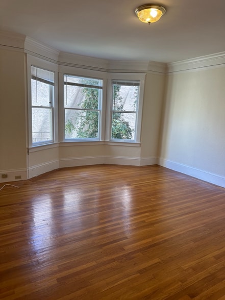 Primary Photo - 2020 Franklin St