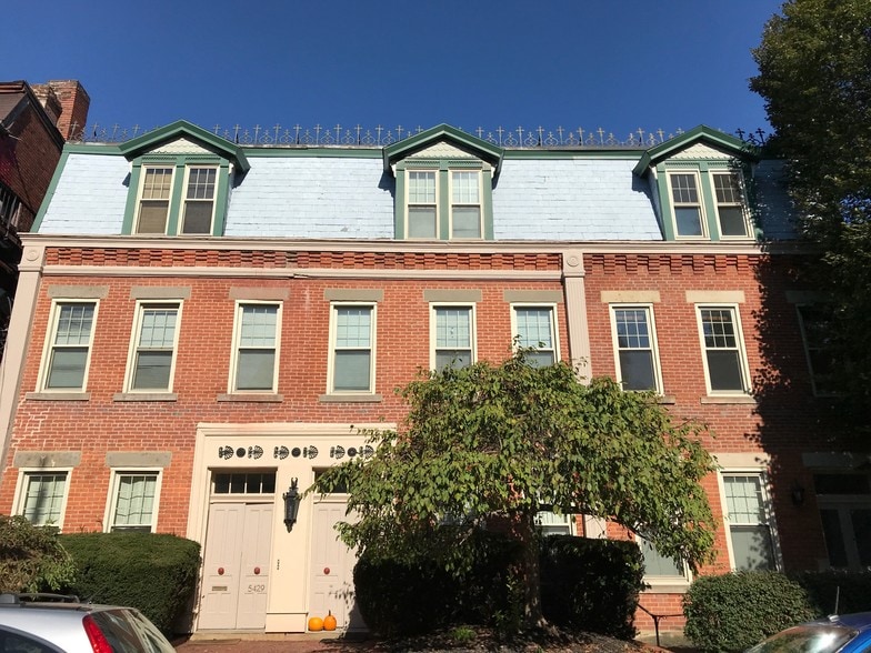 Building Photo - 5431 Howe St